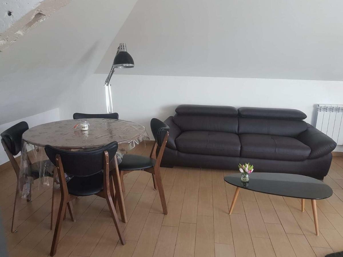 Orleans Appartement 2 Chambres Avec Parking Bagian luar foto